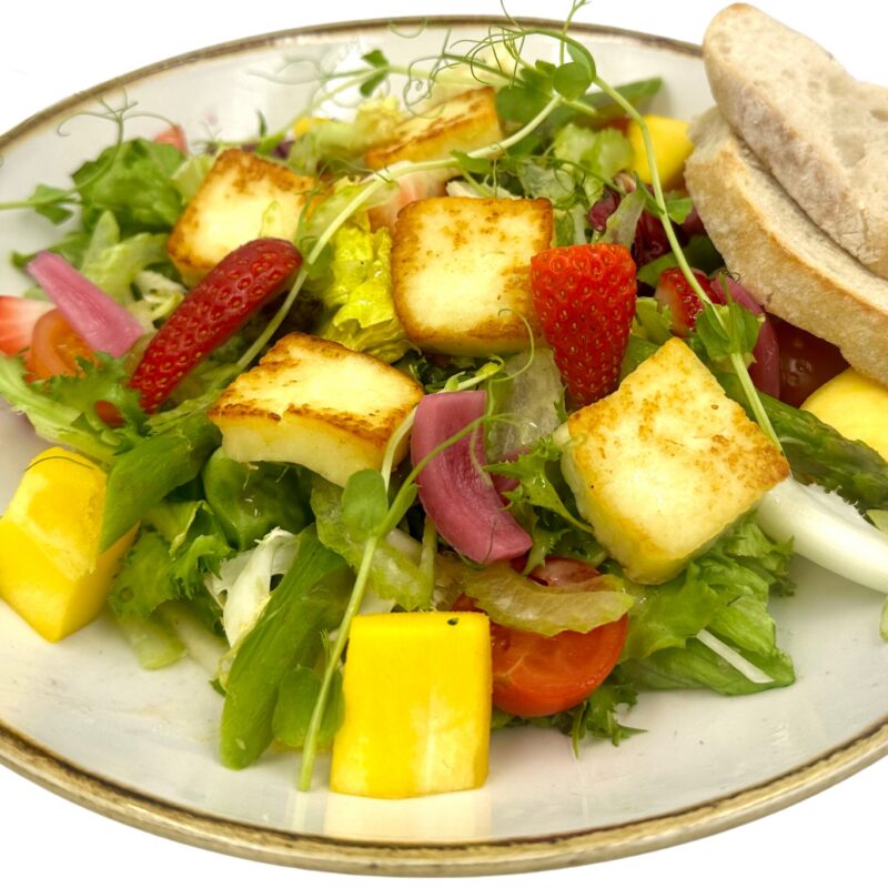 Sałatka z grillowanym halloumi