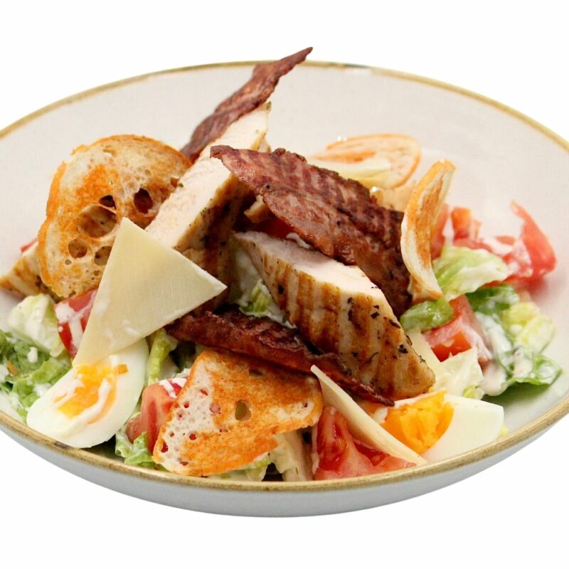 Sałatka Cezar z boczkiem